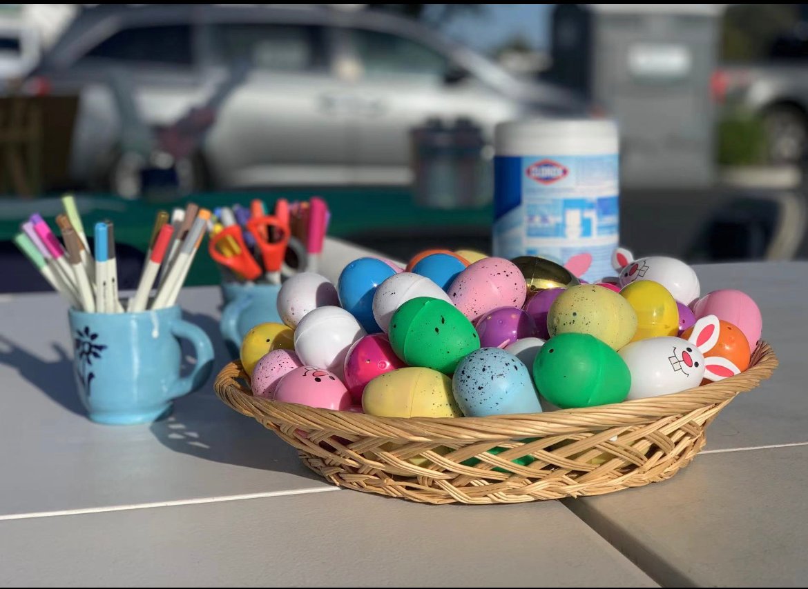 TeensConnect Easter Egg Decoration